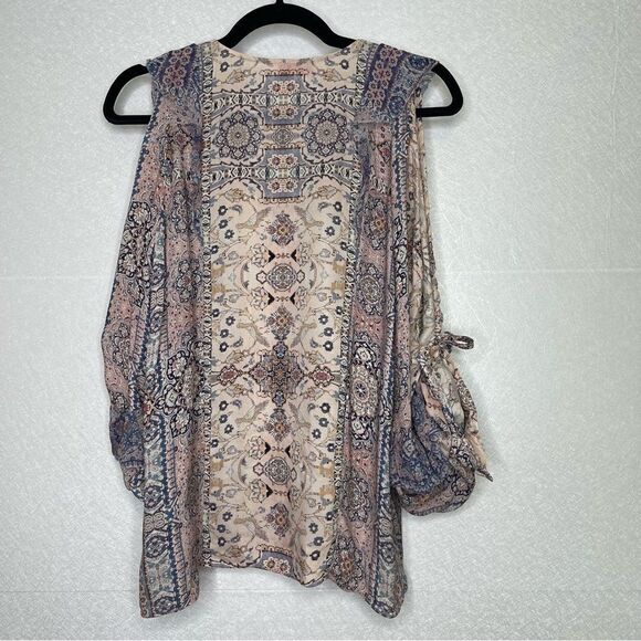 Parker Cold Shoulder Paisley Puff Sleeve 100% Silk Peasant Blouse - Picture 5 of 6